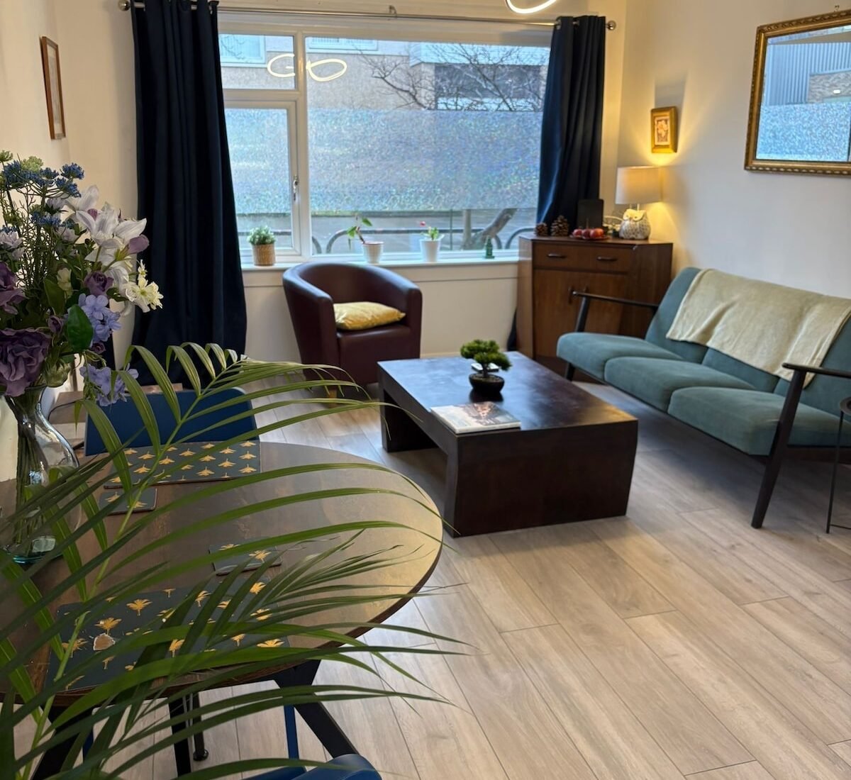 1-Bed Comfort + Clean Space & Free Parking photo 1