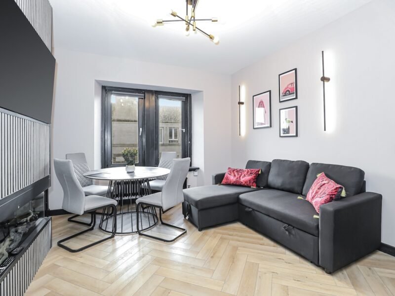 1BR Gorgie • Sleeps 4 • Easy City Access photo 1