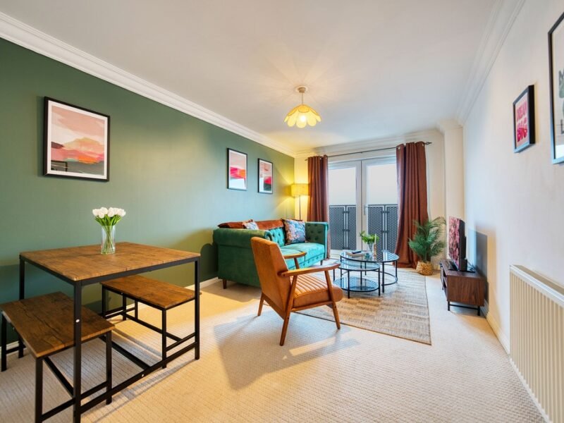 2BR Flat • Central Location • Free Parking photo 1