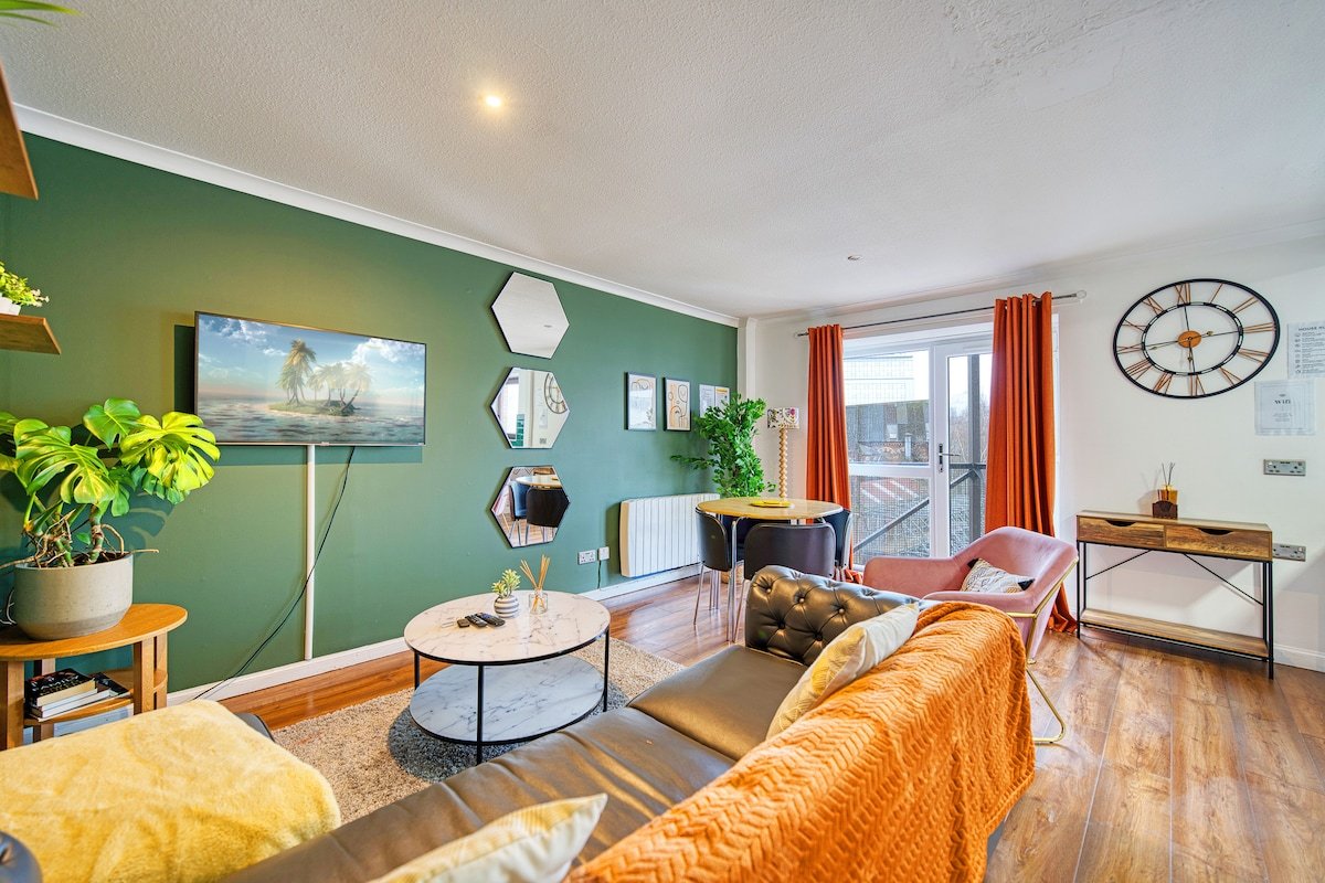 Modern 2-Bed Finnieston Pad+Parking+Great Location photo 1