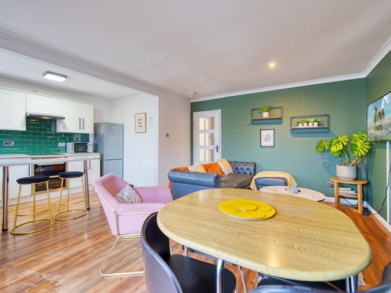 Modern 2-Bed Finnieston Pad+Parking+Great Location photo 2