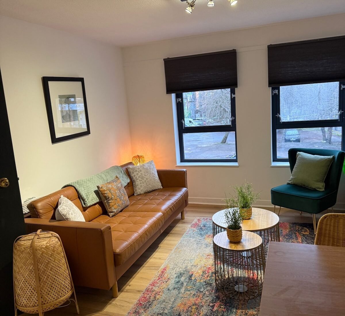 Spacious 2BR · Sleeps 4 · City Centre · Parking photo 1